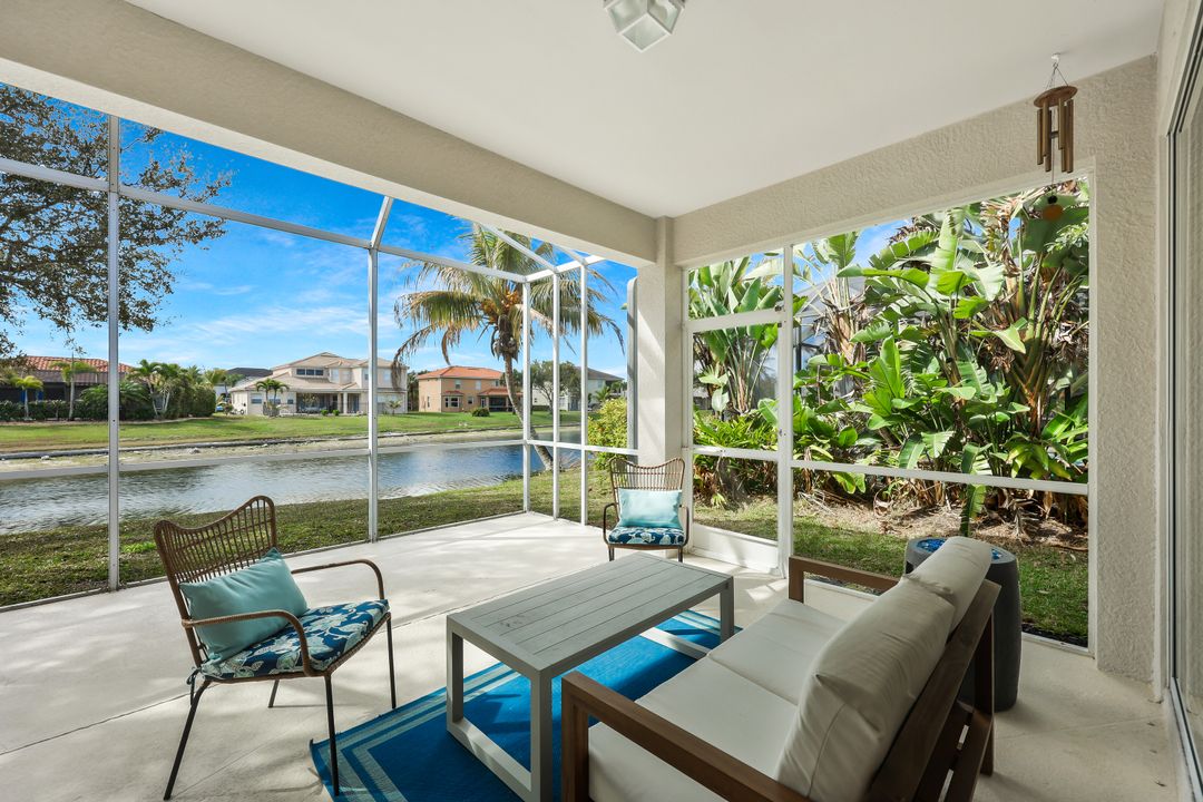 8301 Laurel Lakes Way, Naples, FL 34119