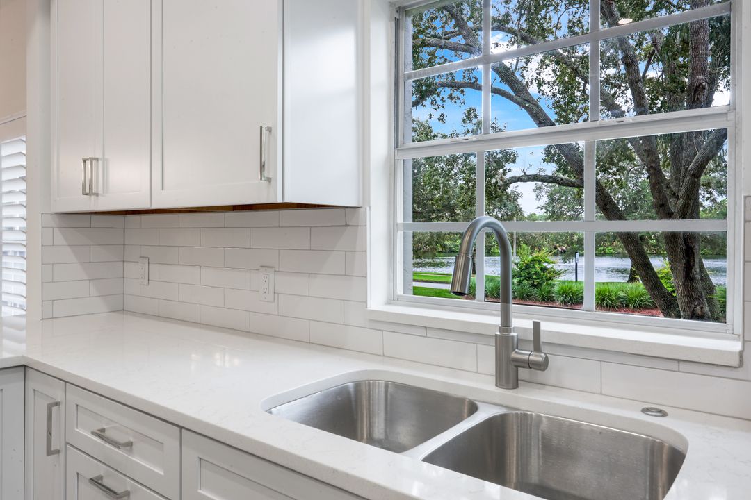 6030 Chardonnay Ln #204, Naples, FL 34119