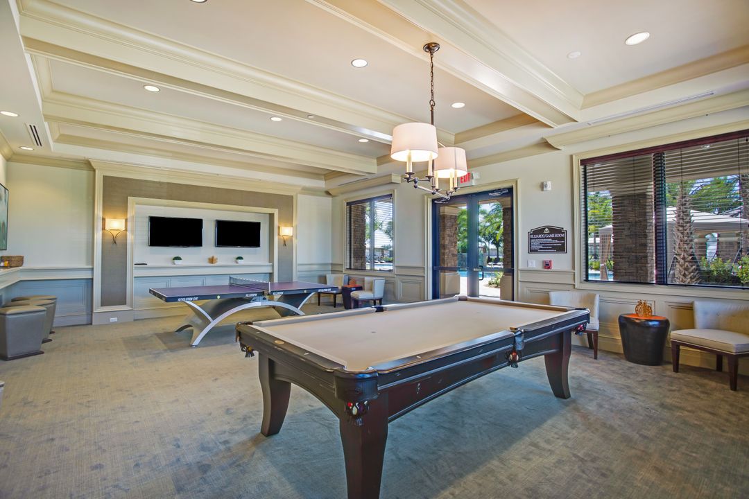 3430 Tigris Ln, Naples, FL 34119
