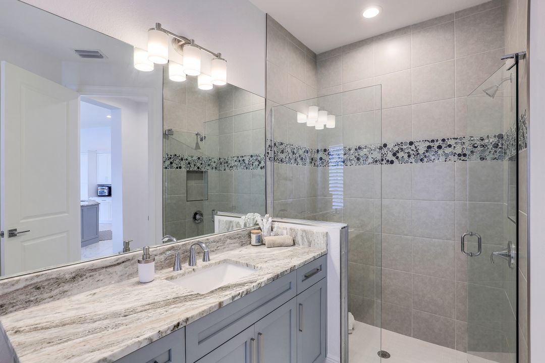 3518 Oasis Blvd, Cape Coral, FL 33914