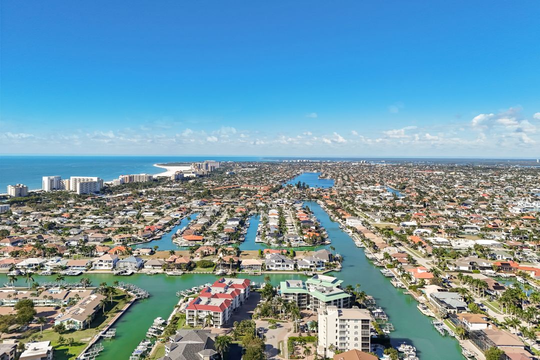 888 Banyan Ct, Marco Island, FL 34145