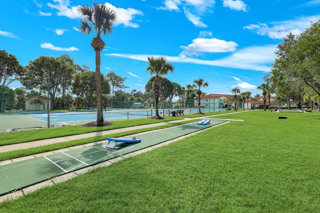 228 Belina Dr #606, Naples, FL 34104