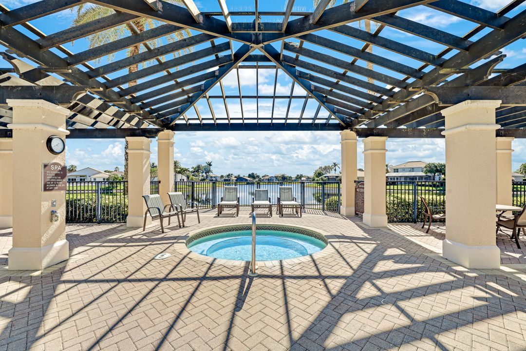 1654 Triangle Palm Terrace, Naples, FL 34119