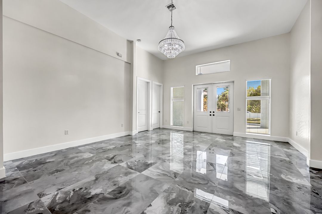 1853 Della Dr, Naples, FL 34117