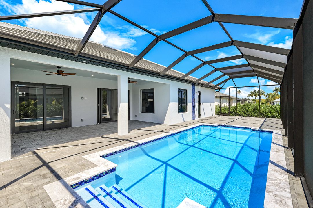 2833 SW 25th Ave, Cape Coral, FL 33914