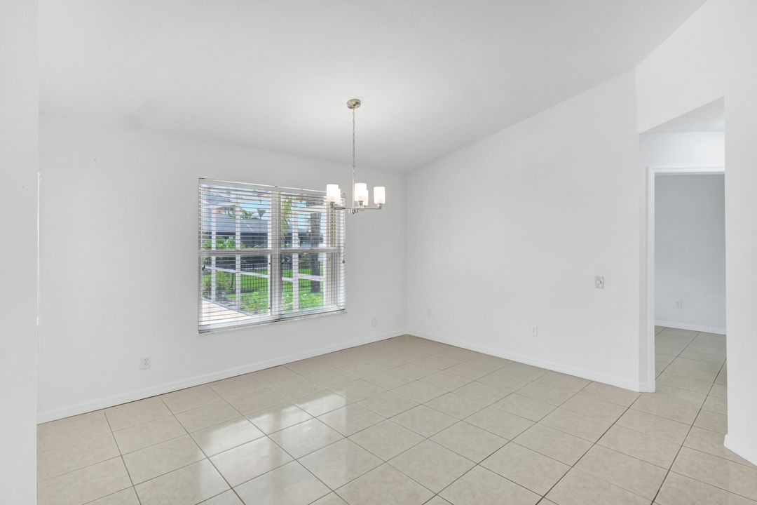4327 SW 19th Ave, Cape Coral, FL 33914