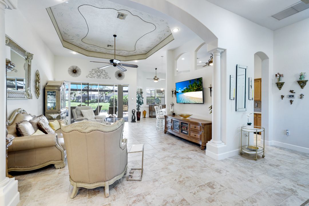 9684 Cobalt Cove Cir, Naples, FL 34120