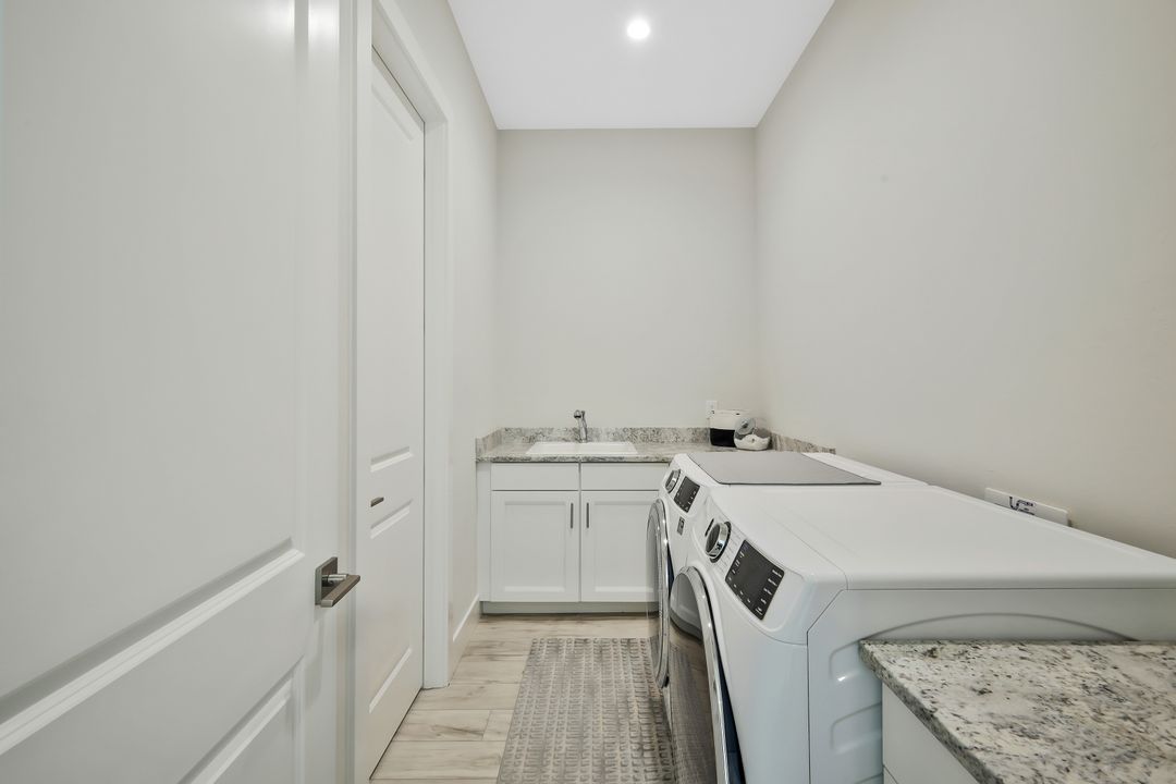 2717 SW 38th St, Cape Coral, FL 33914