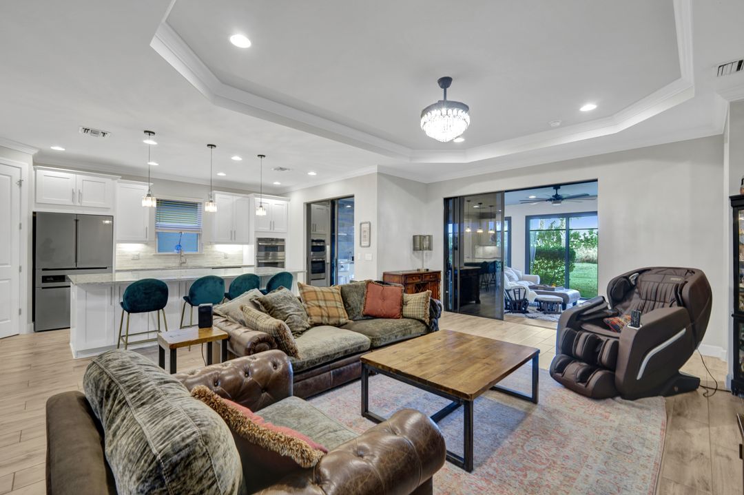 11761 Canal Grande Dr, Miromar Lakes, FL 33913