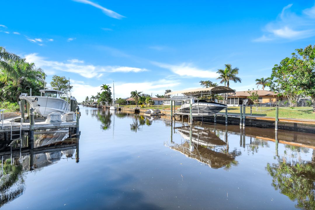 2215 SE 15th St, Cape Coral, FL 33990