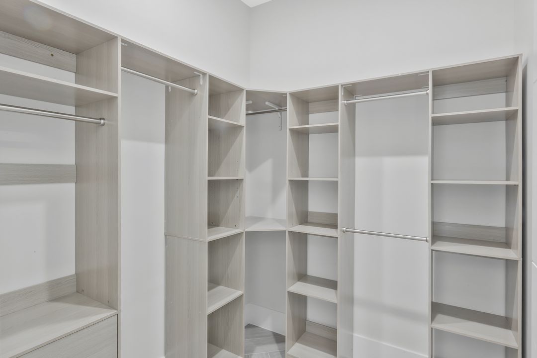 2826 SW 37th Terrace, Cape Coral, FL 33914