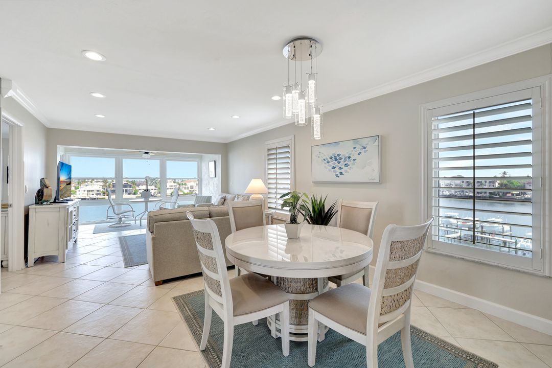 271 Southbay Dr #155, Naples, FL 34108