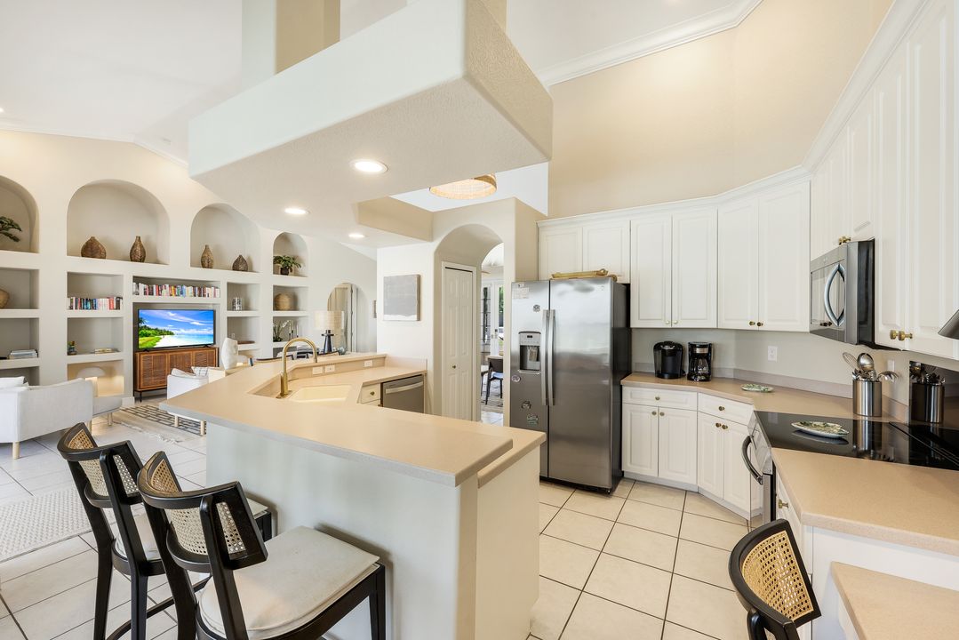 3710 SE 18th Pl, Cape Coral, FL 33904