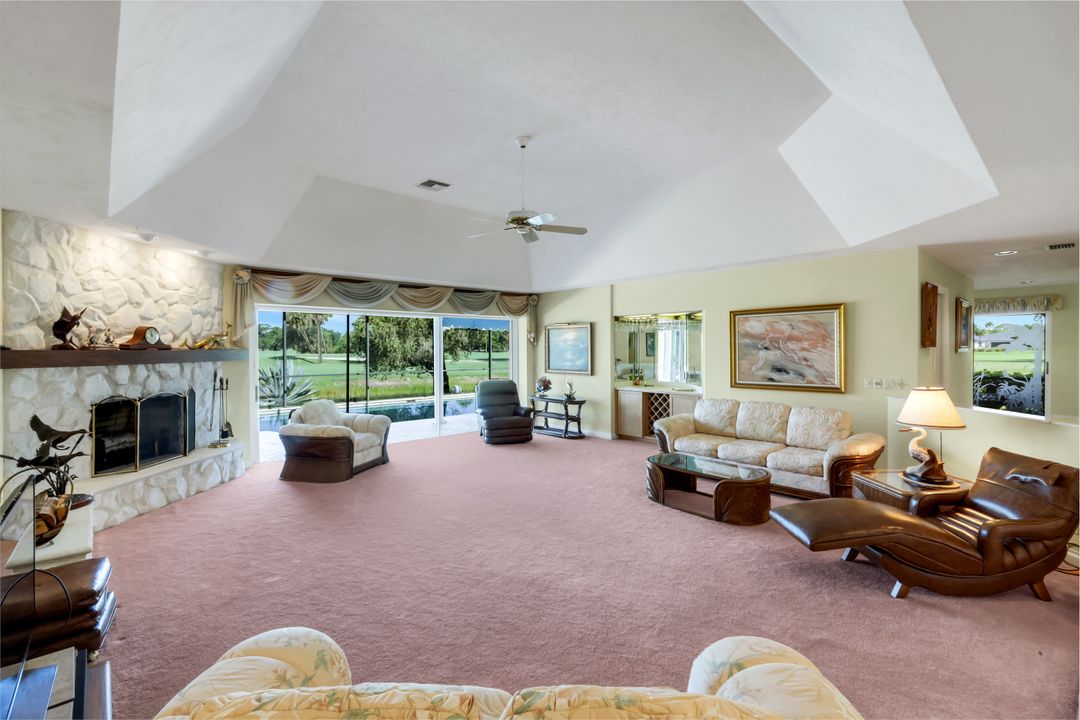 2227 Regal Way, Naples, FL 34110