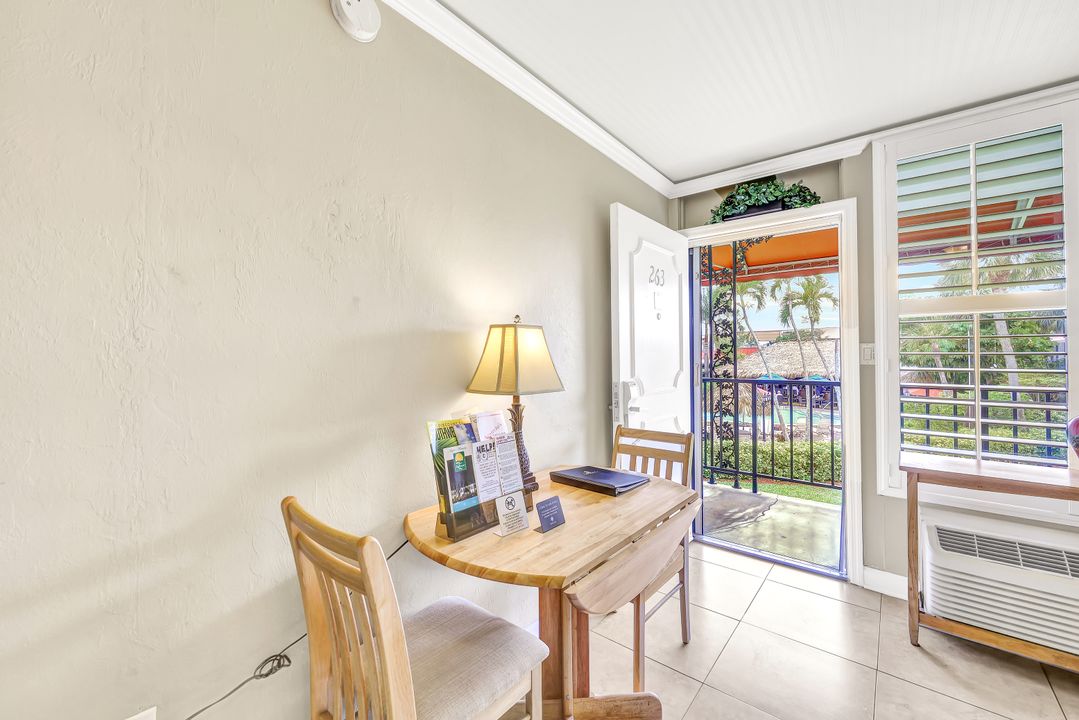 2555 Tamiami Trail N #263, Naples, FL 34103