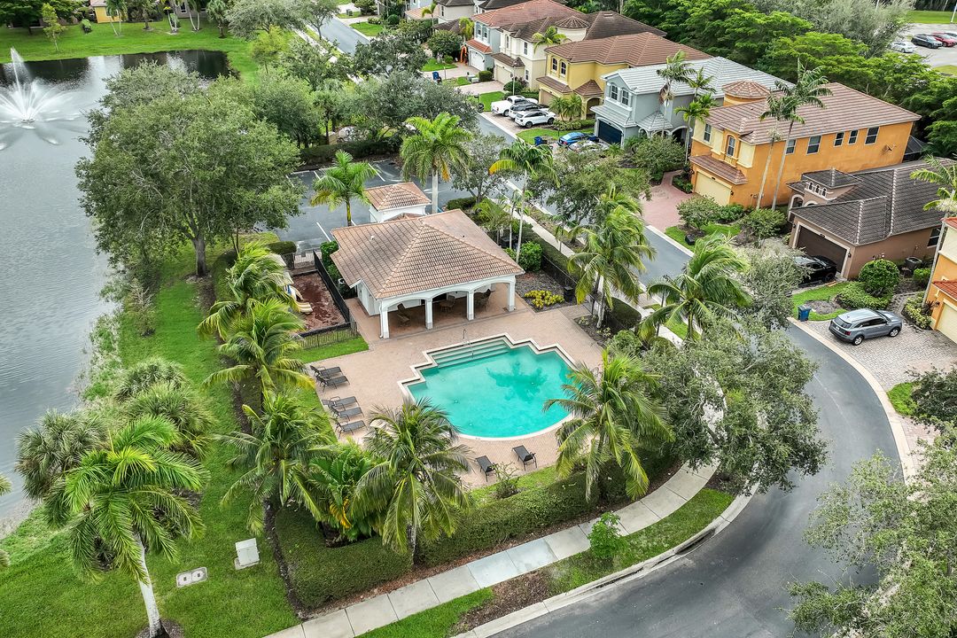 10253 S Silver Palm Dr, Estero, FL 33928