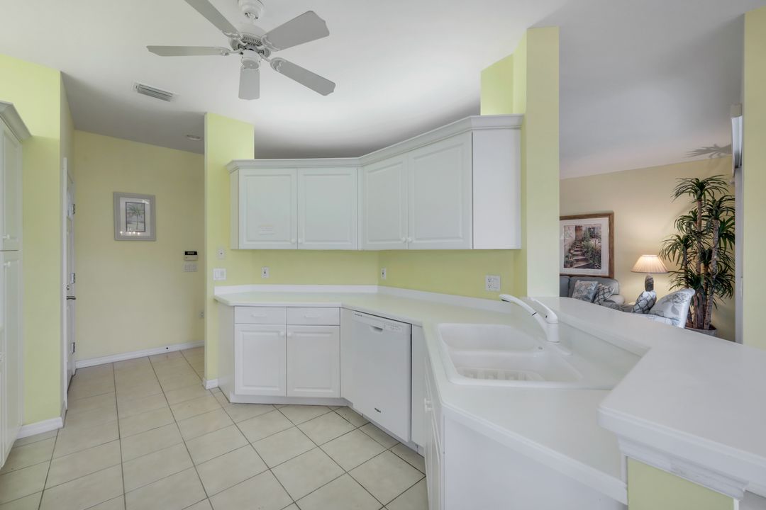6025 Pinnacle Ln #6-602, Naples, FL 34110