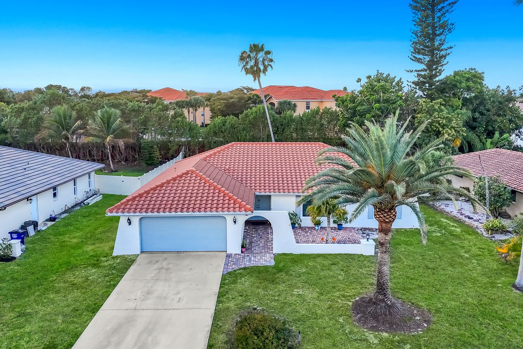 27153 Edenbridge Ct, Bonita Springs, FL 34135