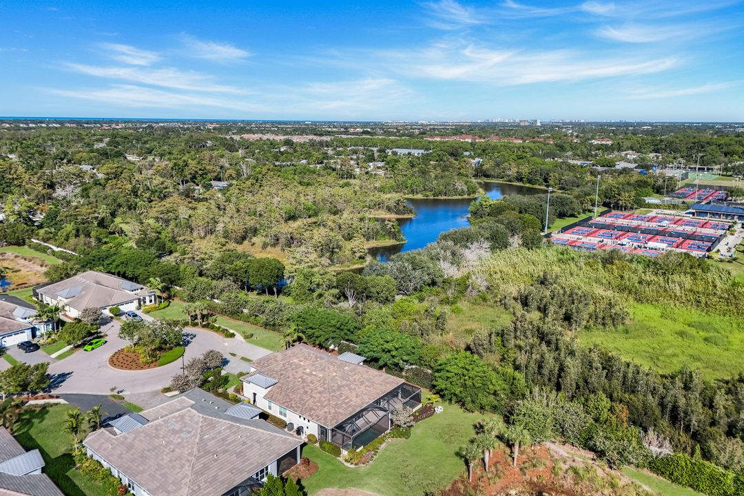 5802 Haiti Dr, Naples, FL 34112