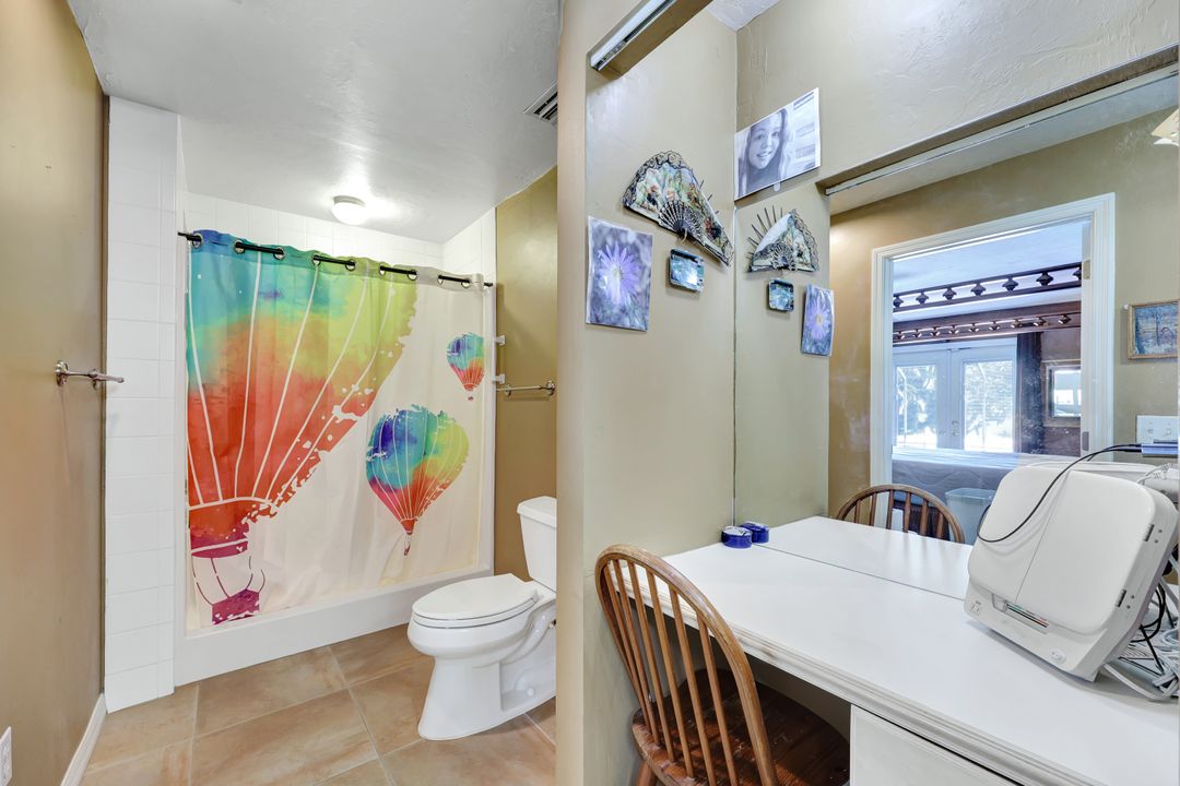 360 16th Ave NW, Naples, FL 34120