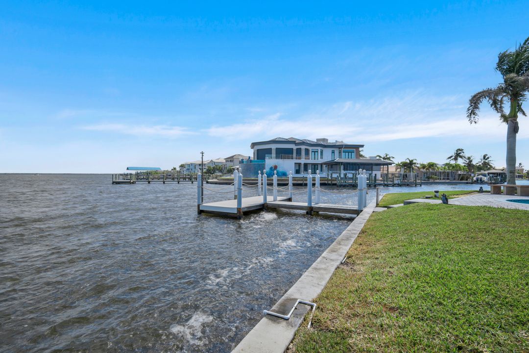 5596 Avenida Pescadora, Fort Myers Beach, FL 33931