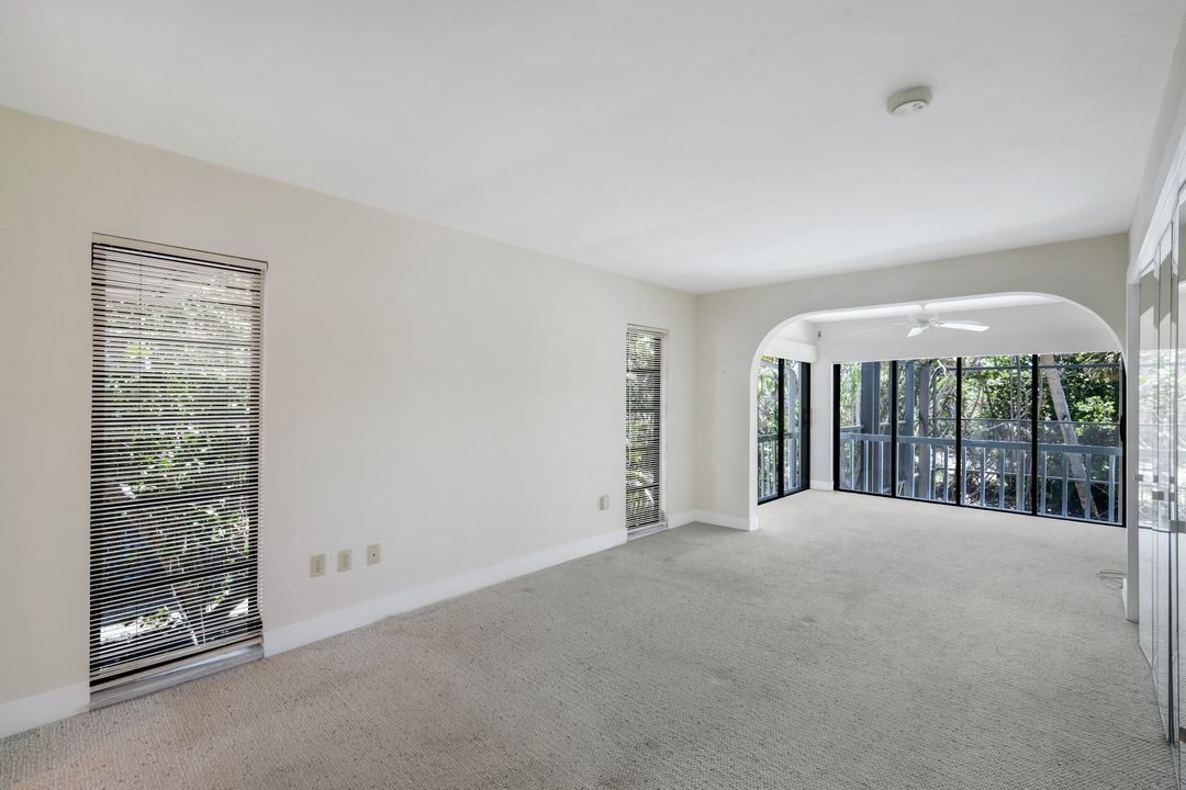 1043 Blue Heron Dr, Sanibel, FL 33957