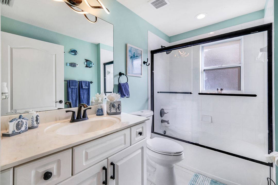 8199 Ibis Cove Cir, Naples, FL 34119