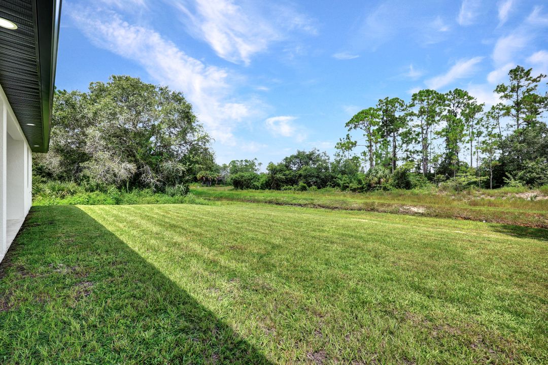 1137 Rahway St, Lehigh Acres, FL 33974