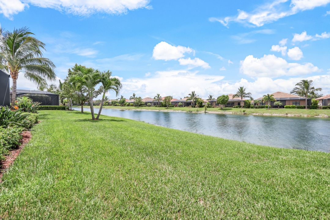 28102 Edenderry Ct, Bonita Springs, FL 34135