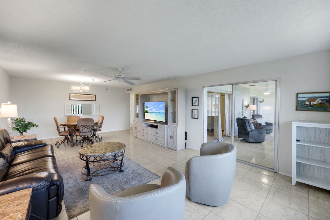 6102 Augusta Dr #307, Fort Myers, FL 33907