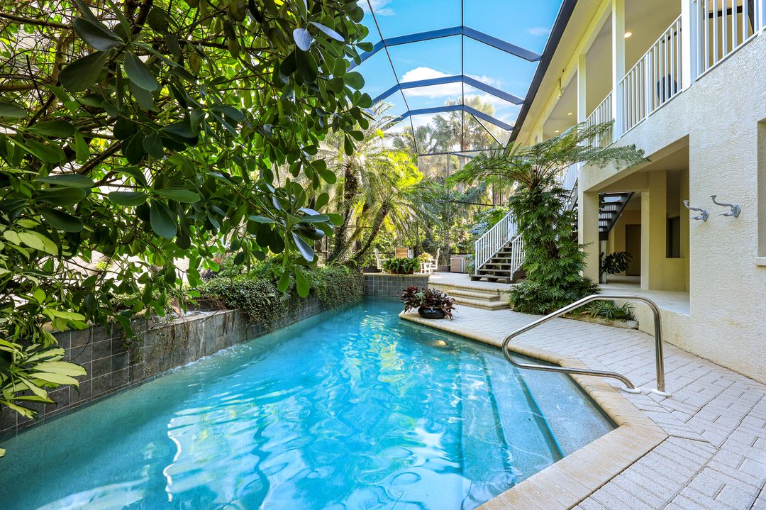 9976 Puopolo Ln, Bonita Springs, FL 34135