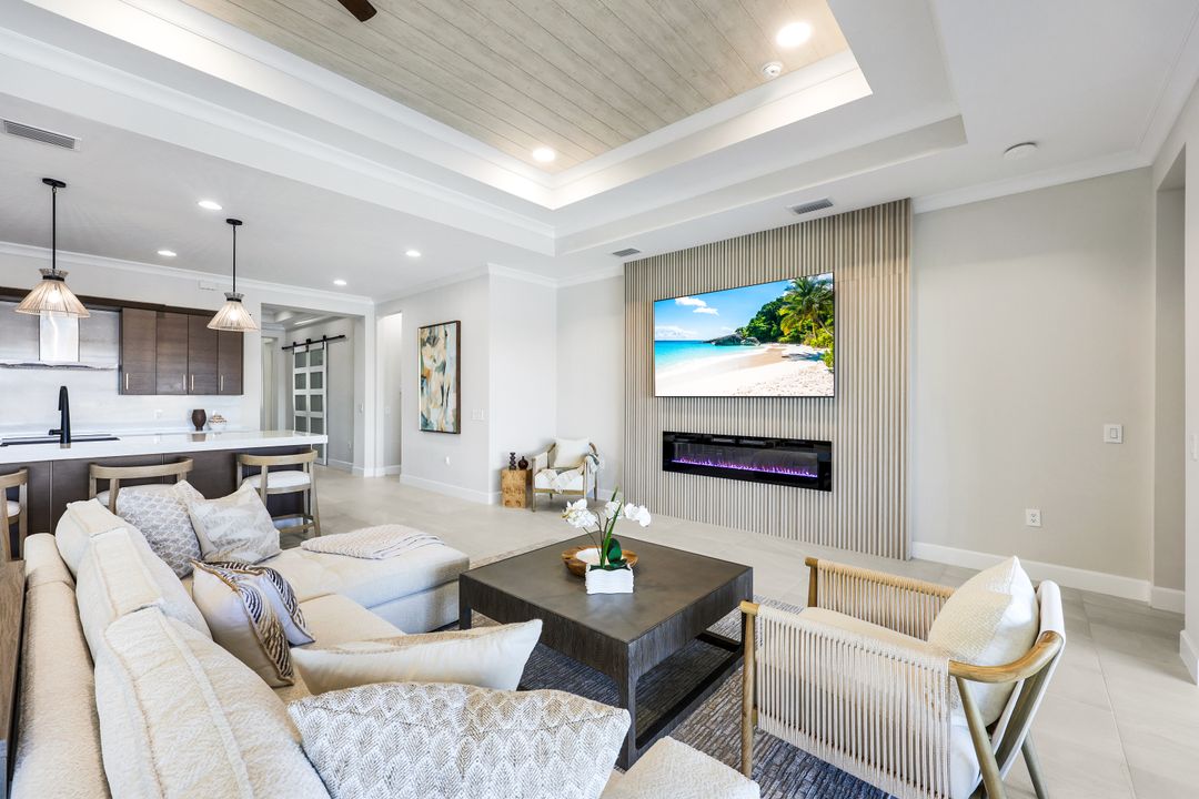 8943 Gustavia Ct, Naples, FL 34112