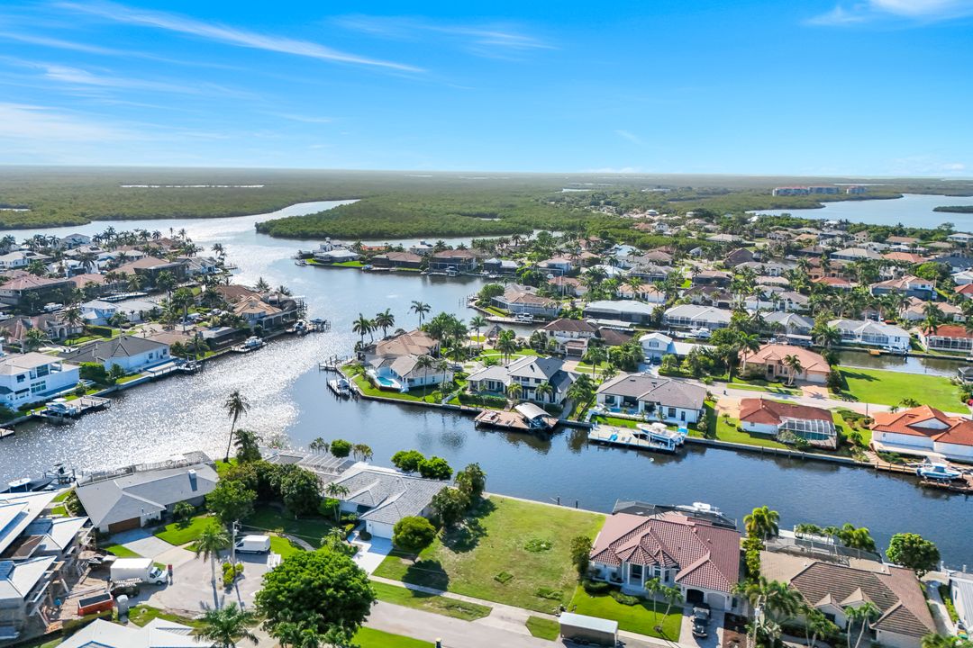 1889 Woodbine Ct, Marco Island, FL 34145
