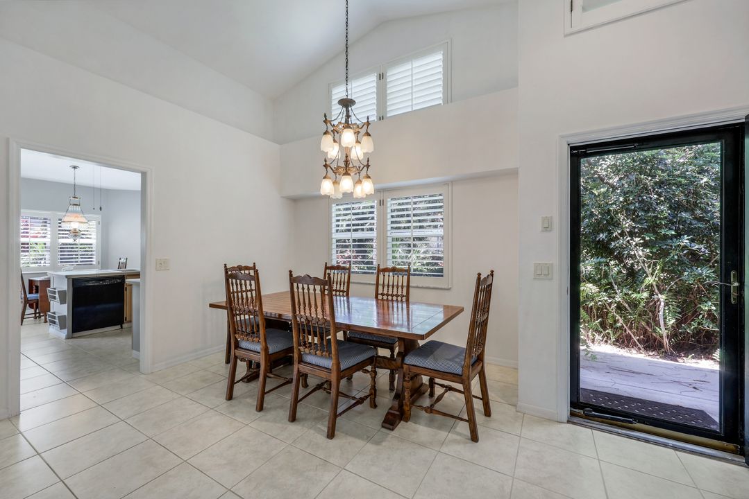 27181 Kindlewood Ln, Bonita Springs, FL 34134