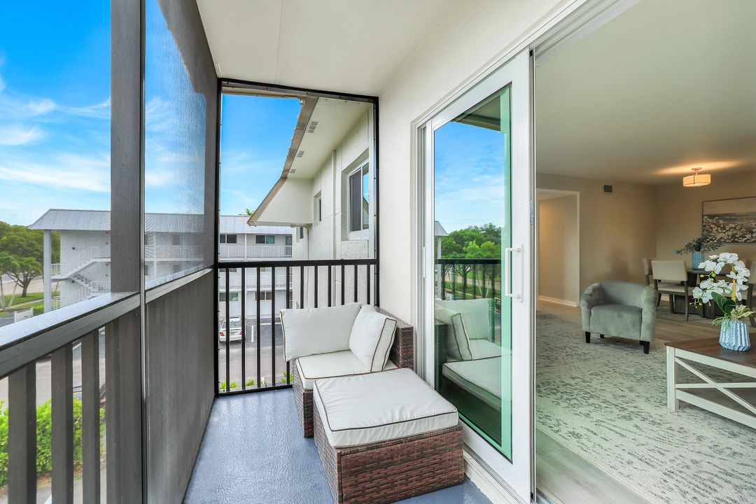 766 Central Ave #313, Naples, FL 34102