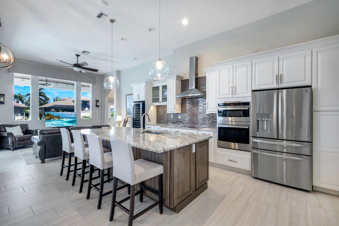 5606 Merlyn Ln, Cape Coral, FL 33914