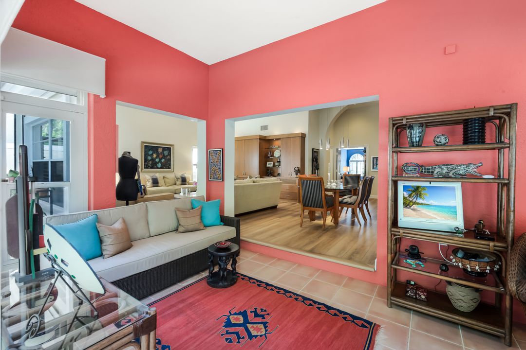 353 Carlton Pl, Naples, FL 34108