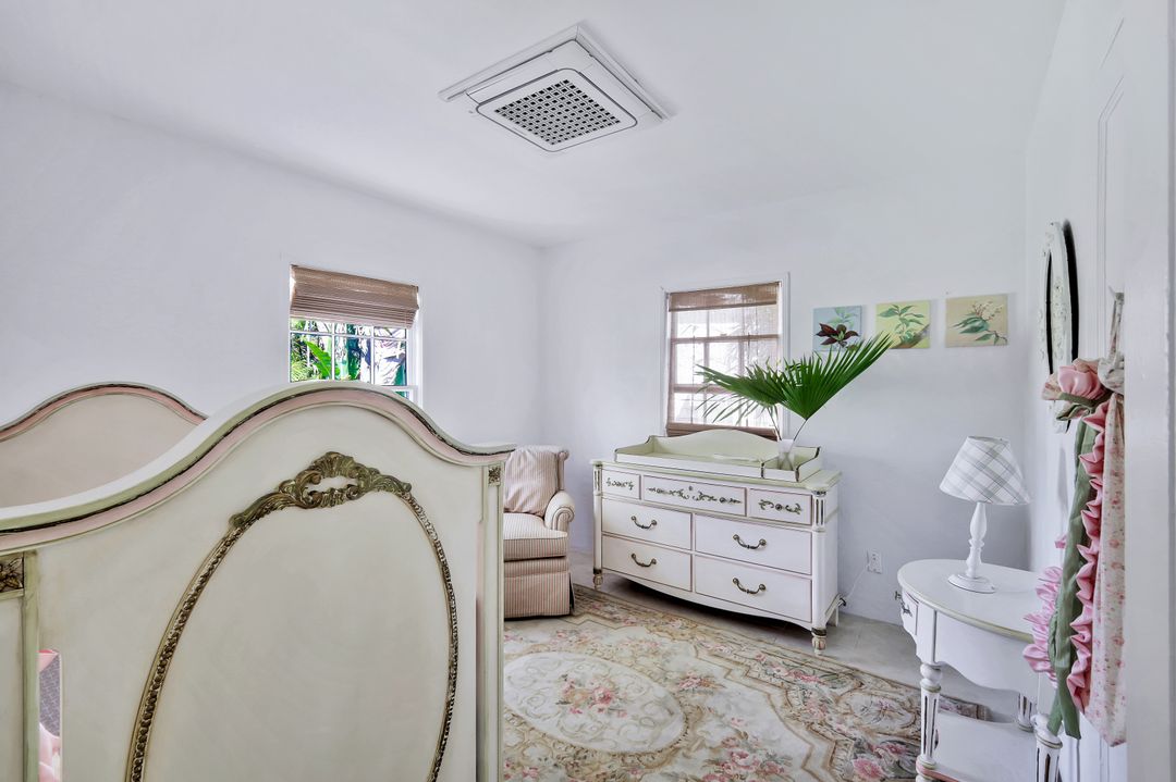 1245 8th Terrace N, Naples, FL 34102