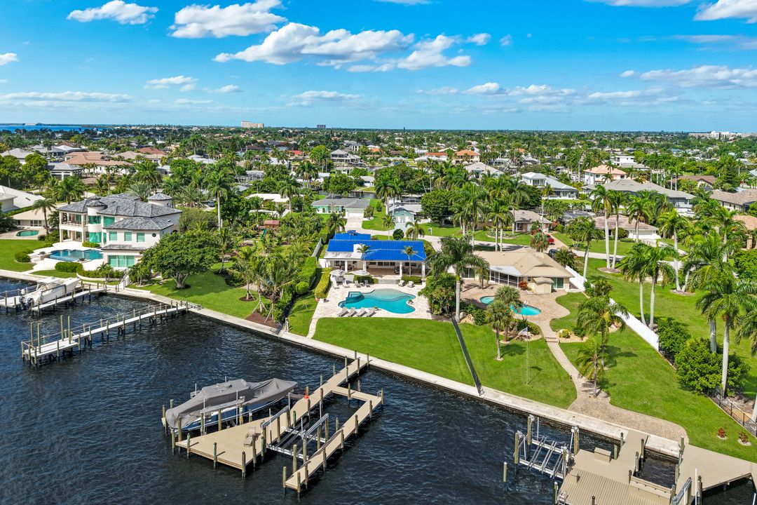 5327 Nautilus Dr, Cape Coral, FL 33904
