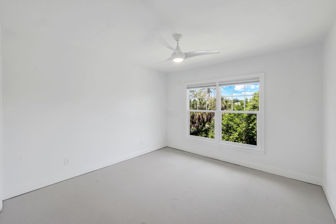 27136 Belle Rio Dr, Bonita Springs, FL 34135