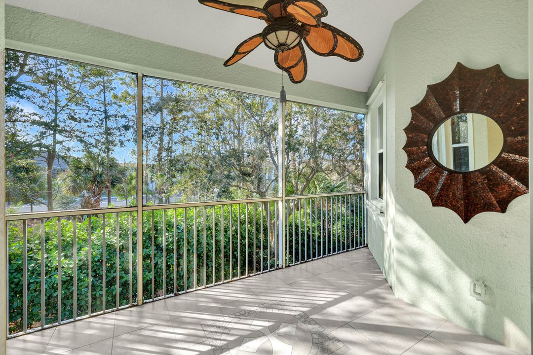 1345 Mariposa Cir #204, Naples, FL 34105