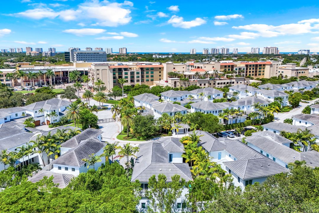 9161 Mercato Way, Naples, FL 34108