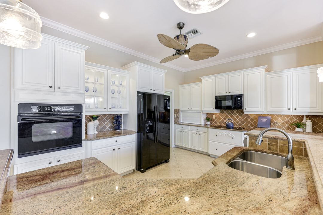 4568 Merganser Ct, Naples, FL 34119