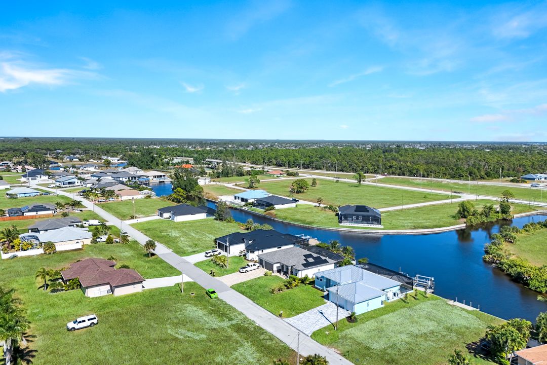 1909 NW 32nd Ct, Cape Coral, FL 33993