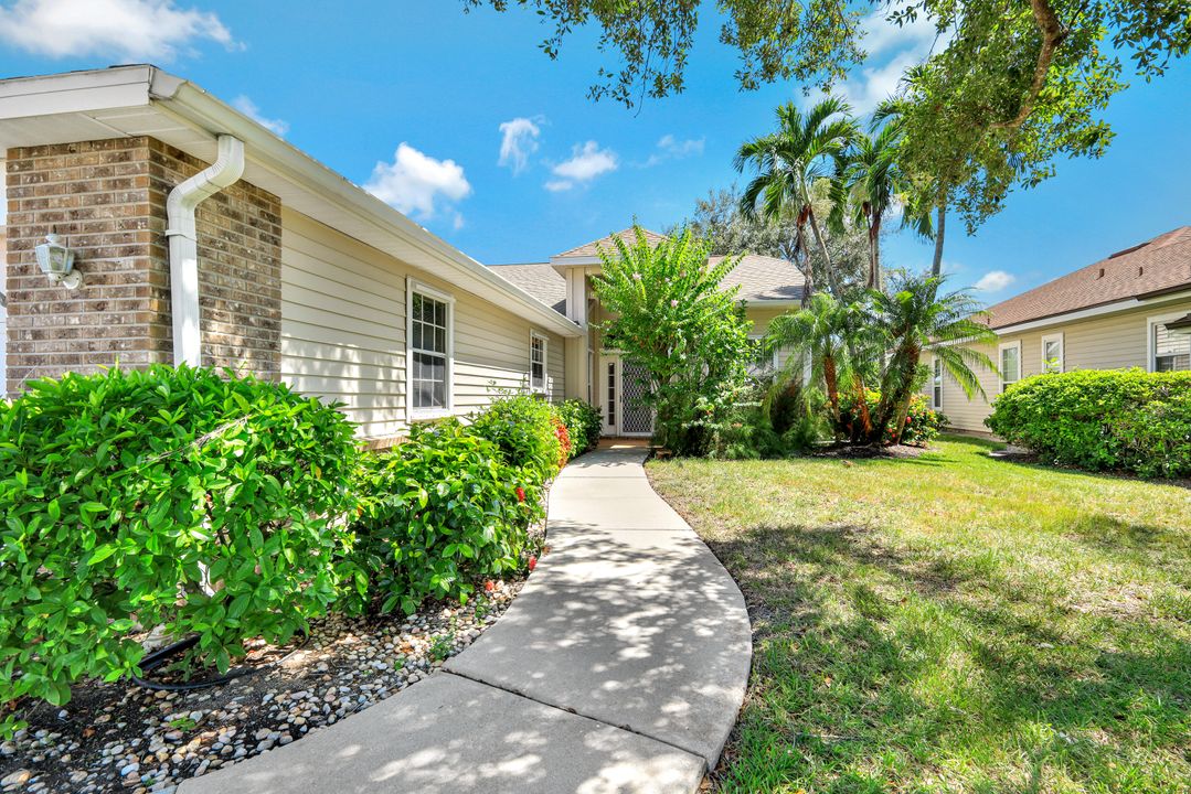 6533 Ilex Cir, Naples, FL 34109