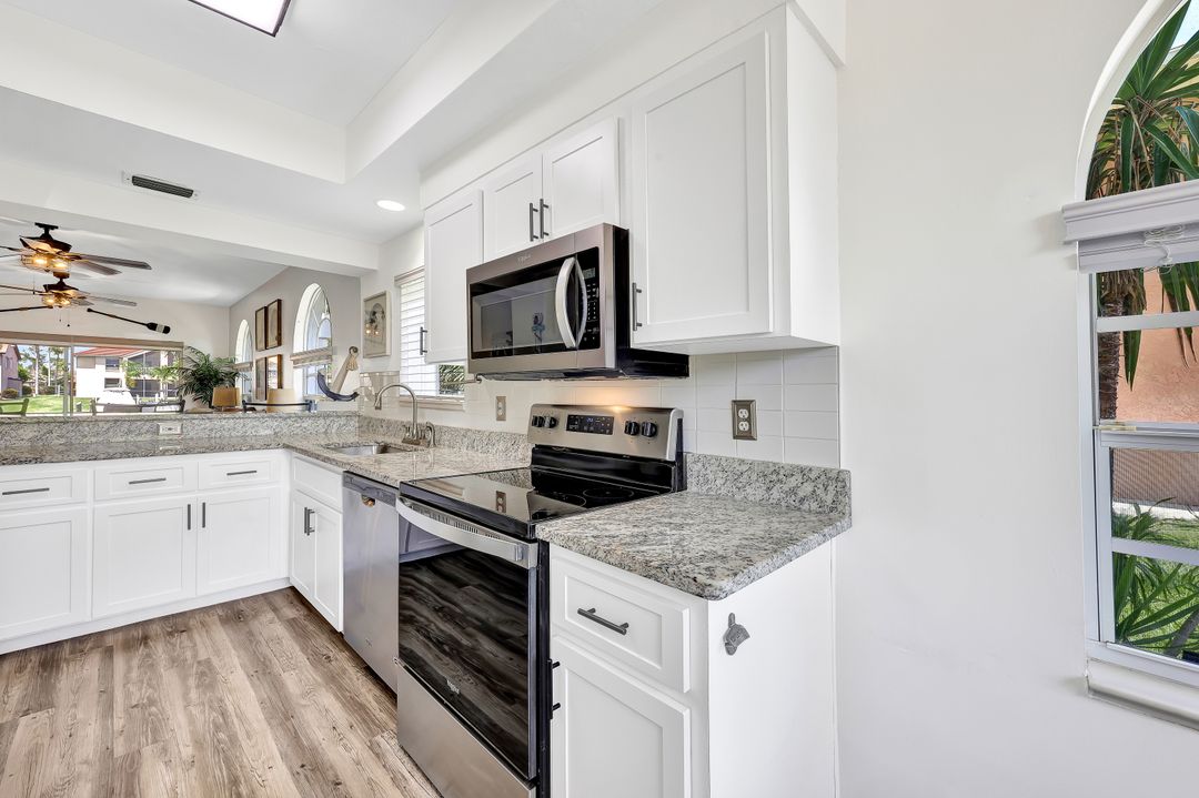 3819 SE 11th Pl, Cape Coral, FL 33904