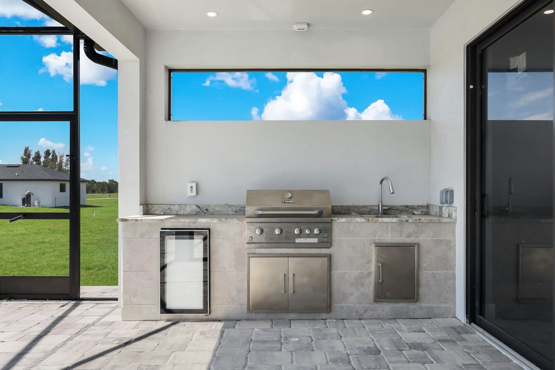 3842 NW 43rd Pl, Cape Coral, FL 33993