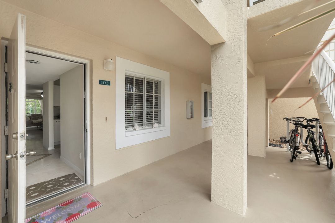 7774 Jewel Ln #103, Naples, FL 34109