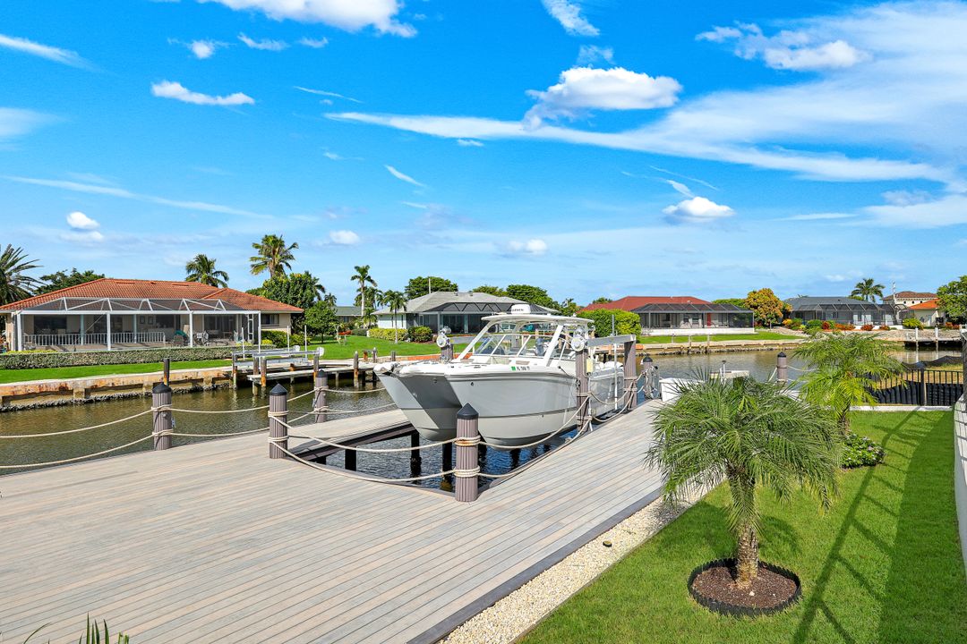919 Juniper Ct, Marco Island, FL 34145