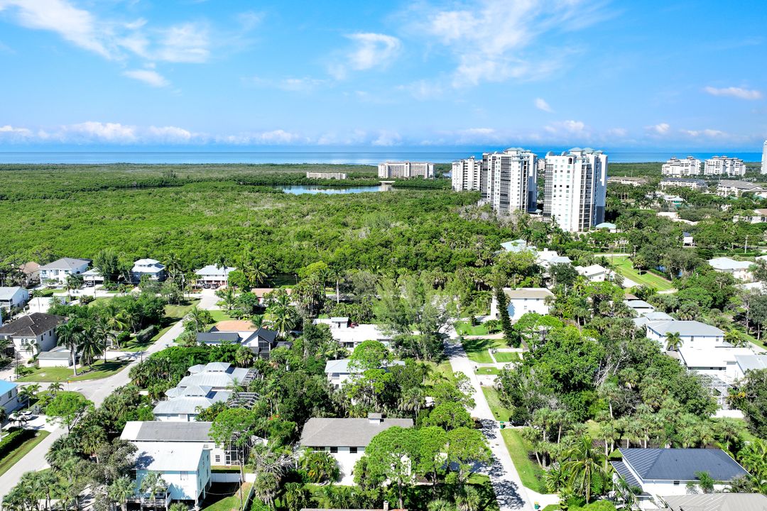 746 Park Ave, Naples, FL 34110